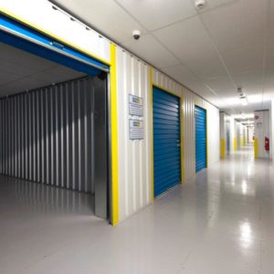 Self stockage Cessieu :Est-ce que la location de box à Cessieu est adaptée aux particuliers comme aux professionnels ?