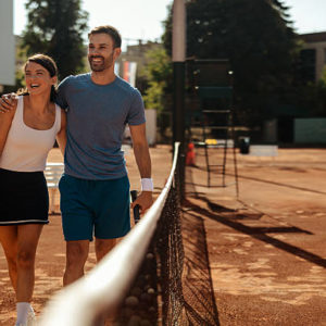 Quel arrosage prévoir pour une construction court de tennis en terre battue à Saint-Raphaël ?